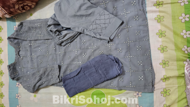 সালোয়ার কামিজ